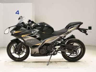 Kawasaki Ninja 400 2022