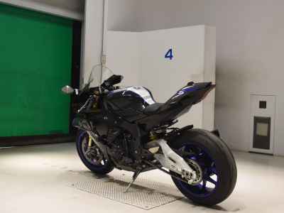 Yamaha YZF-R1M 2020