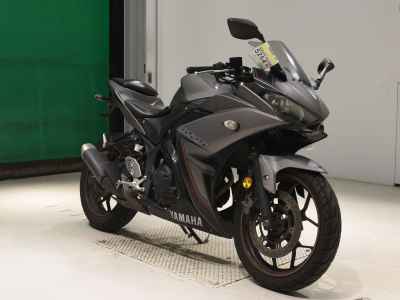 Yamaha YZF-R25 2016