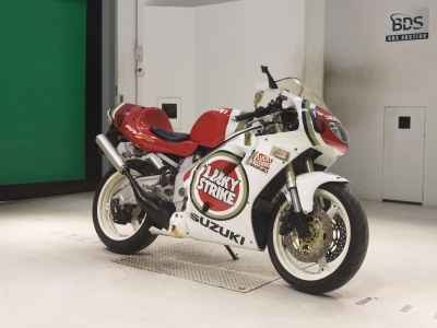 Suzuki RGV250