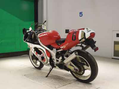 Suzuki RGV250