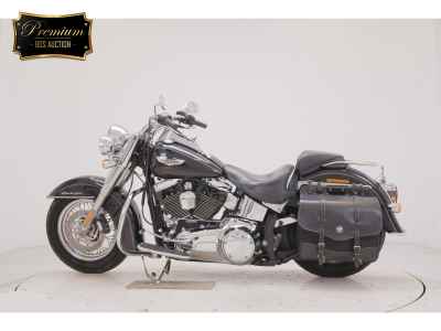 Harley-Davidson Deluxe FLSTN1580 2012