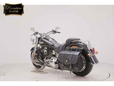 Harley-Davidson Deluxe FLSTN1580 2012