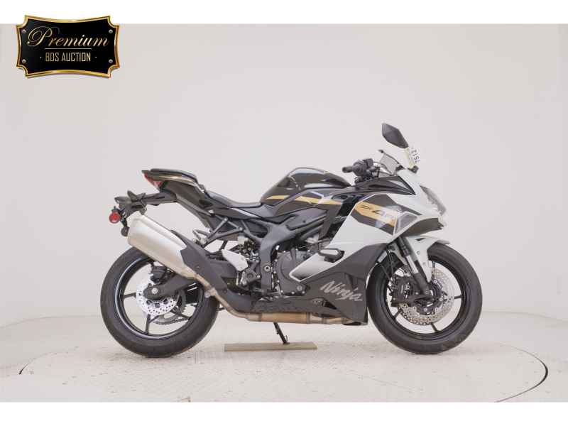 Kawasaki Ninja ZX-4R SE 2025