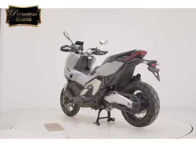 Honda X-Adv 750 2025