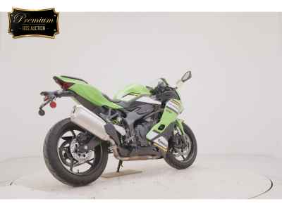 Kawasaki Ninja ZX-4RR 2025