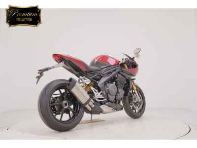 Triumph Speed Triple 1200 RR 2022