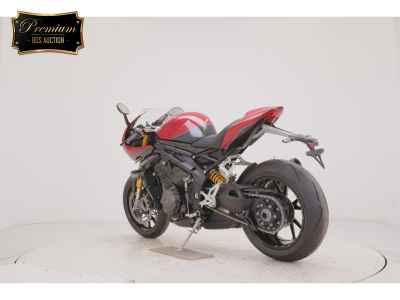Triumph Speed Triple 1200 RR 2022