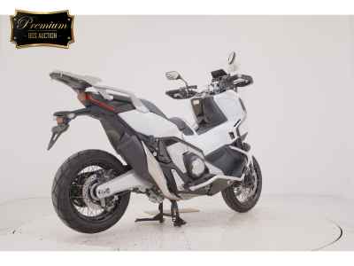 Honda X-Adv 750 2025