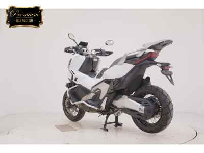 Honda X-Adv 750 2025