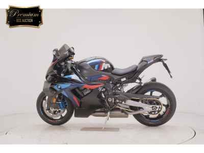 BMW M1000RR 2025