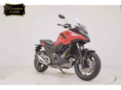 Honda NC750X DCT 2025