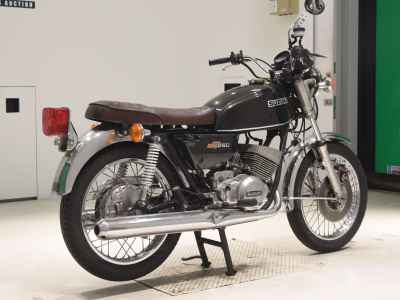 Suzuki GT250