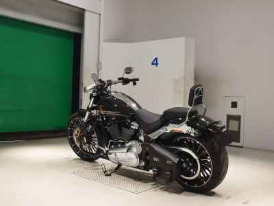Harley-Davidson Breakout FXBR1920 2023