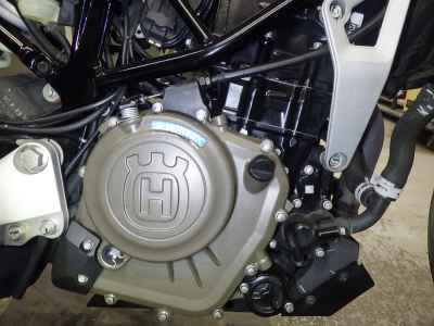 Husqvarna Svartpilen 401 2021