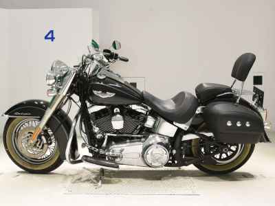 Harley-Davidson Deluxe FLSTN1580 2011