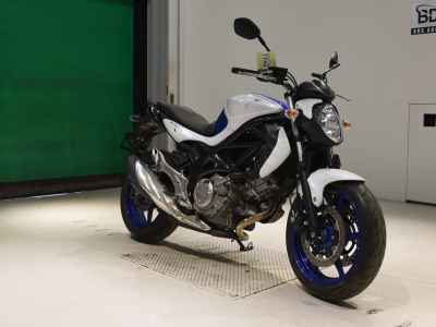 Suzuki Gladius SFV400 2018