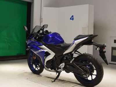 Yamaha YZF-R25 2017