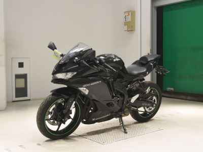 Kawasaki Ninja ZX-25R 2022