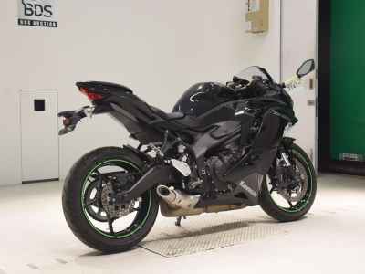 Kawasaki Ninja ZX-25R 2022