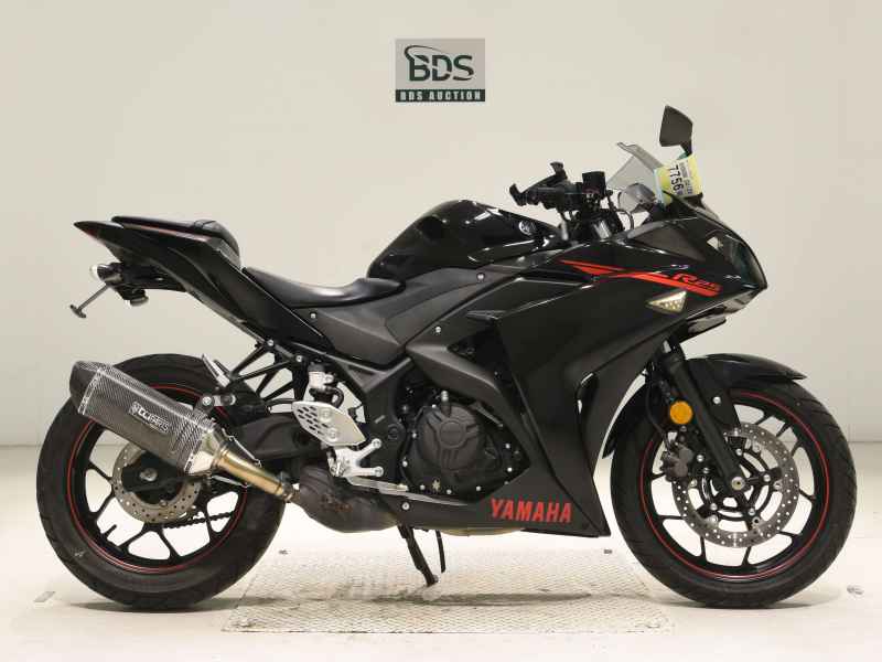 Yamaha YZF-R25 2015