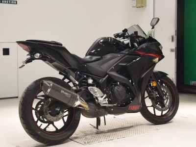 Yamaha YZF-R25 2015
