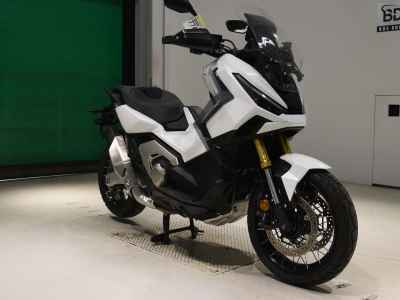 Honda X-Adv 750 2025