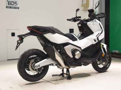 Honda X-Adv 750 2025