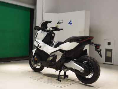 Honda X-Adv 750 2025