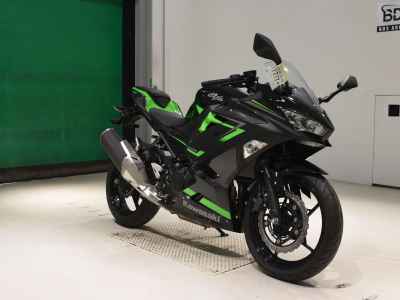 Kawasaki Ninja 400 2018