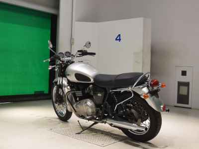 Triumph Bonneville T100 2008