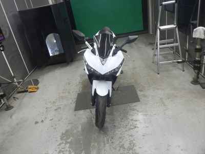 Yamaha YZF-R25 2018