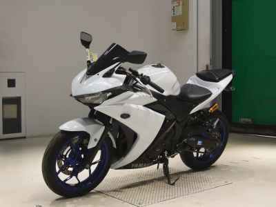 Yamaha YZF-R25 2018