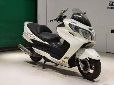 Suzuki Skywave 250S