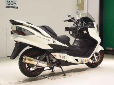 Suzuki Skywave 250S