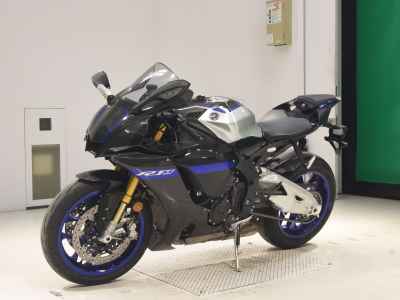 Yamaha YZF-R1M 2023