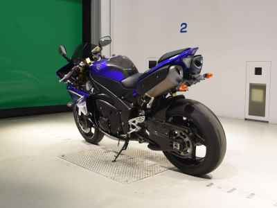 Yamaha YZF-R1 2011