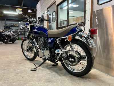 Yamaha SR400 2021