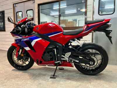 Honda CBR600RR 2024