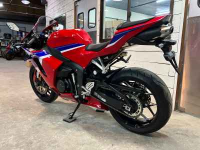 Honda CBR600RR 2024