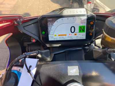 Honda CBR1000RR-R FB SP 2025