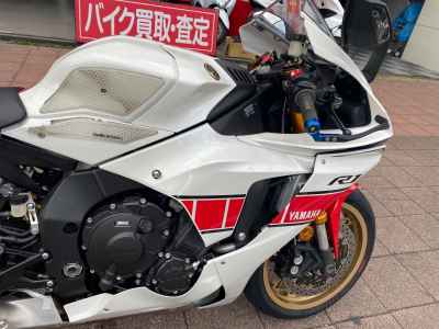 Yamaha YZF-R1 2022