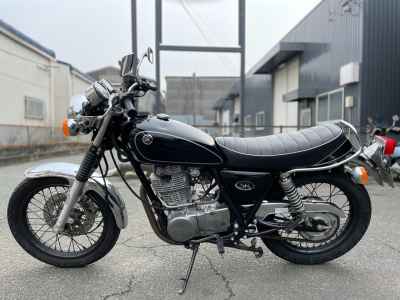 Yamaha SR400 2005