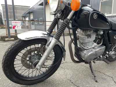 Yamaha SR400 2005