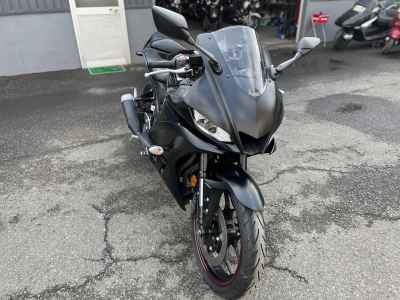 Yamaha YZF-R3 2022