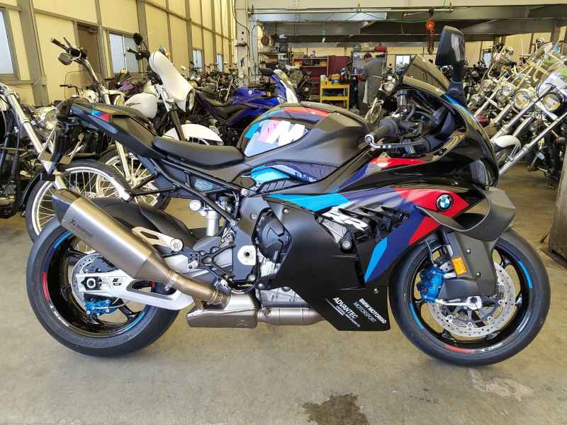 BMW M1000RR 2025