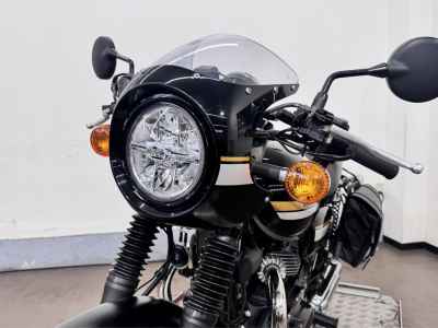 Kawasaki W800 2022