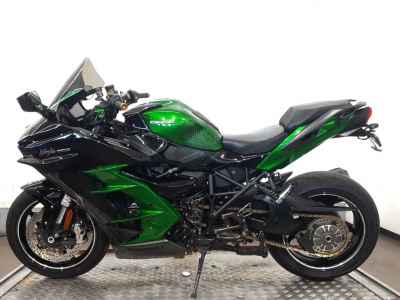 Kawasaki Ninja H2 SX 2022