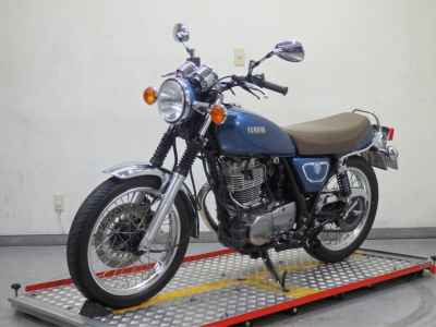 Yamaha SR400 2021