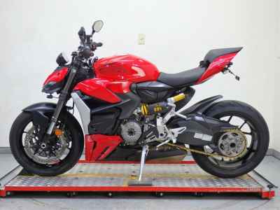 Ducati Streetfighter V2 2023